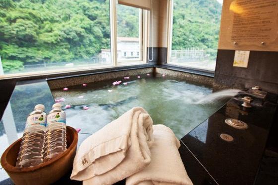 Hoya Hot Spring Inn Wulai Zewnętrze zdjęcie