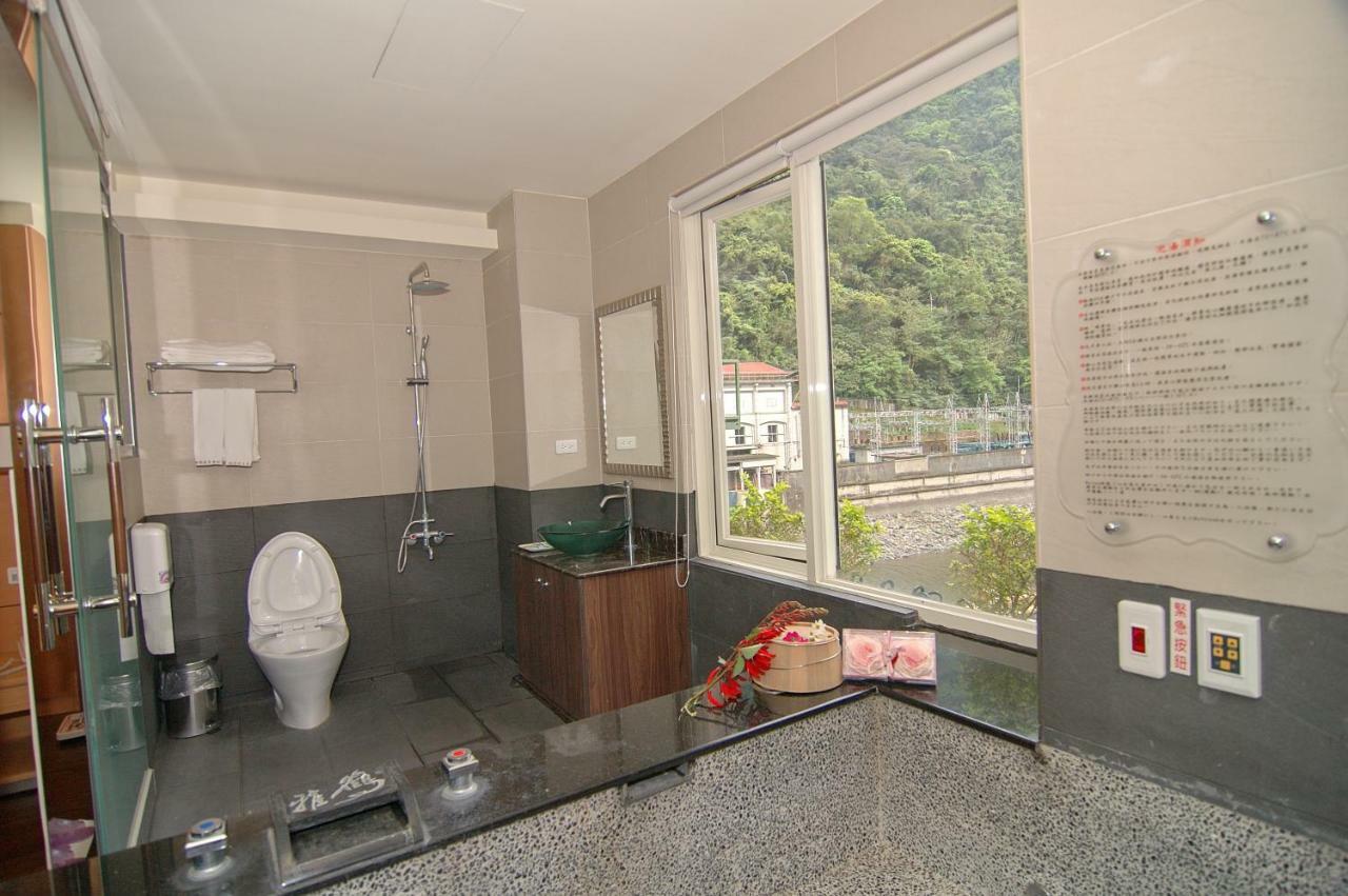 Hoya Hot Spring Inn Wulai Zewnętrze zdjęcie